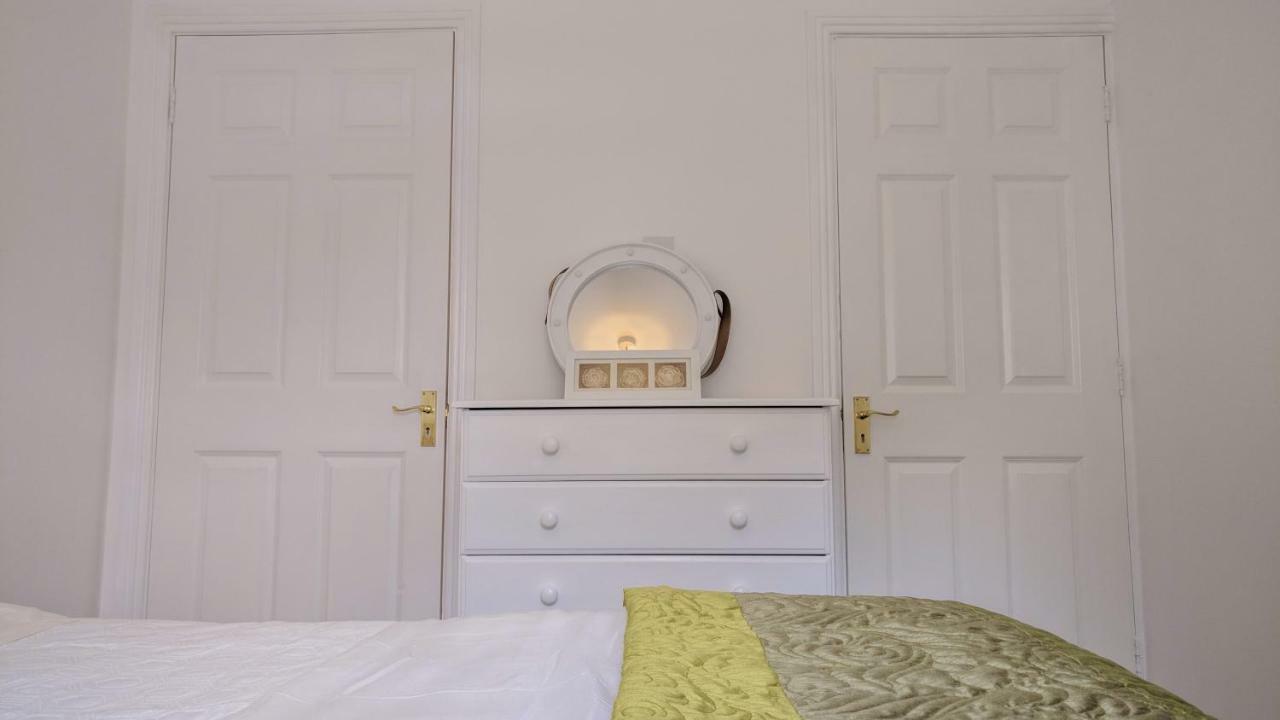 Riverview Luxury Short Stay Apartment Enniscorthy Ngoại thất bức ảnh