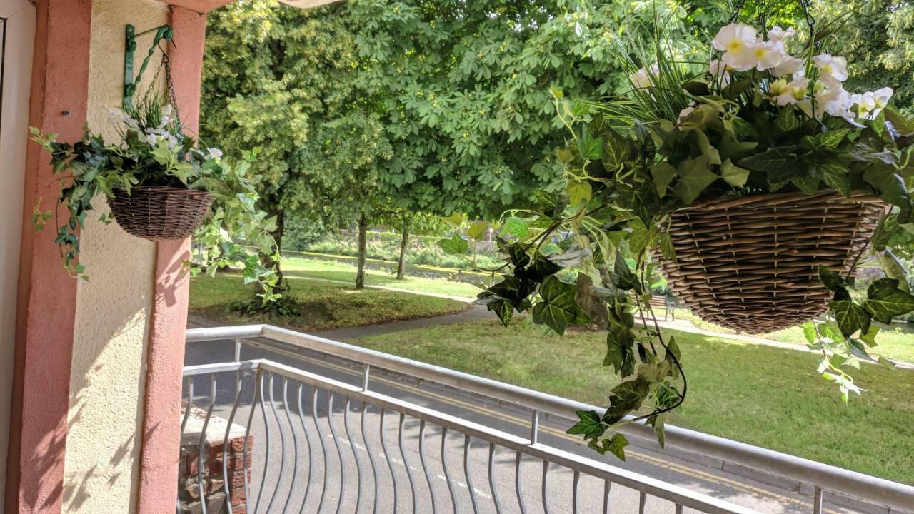 Riverview Luxury Short Stay Apartment Enniscorthy Ngoại thất bức ảnh